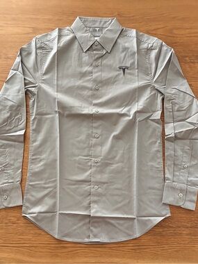 Official Tesla Employee Men’s Long-Sleeve Button-Up Shirt — Gray
